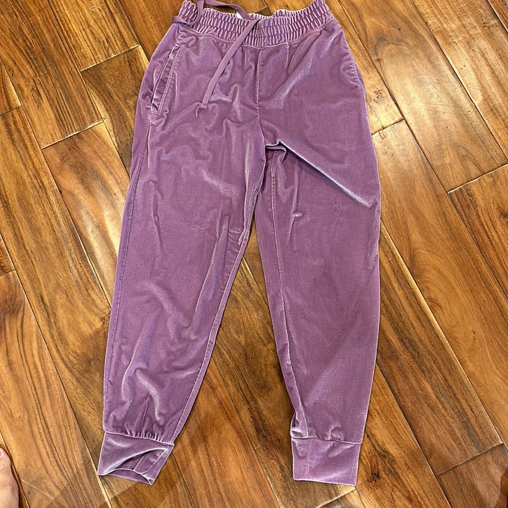 Fabletics - Picture 2 of 3